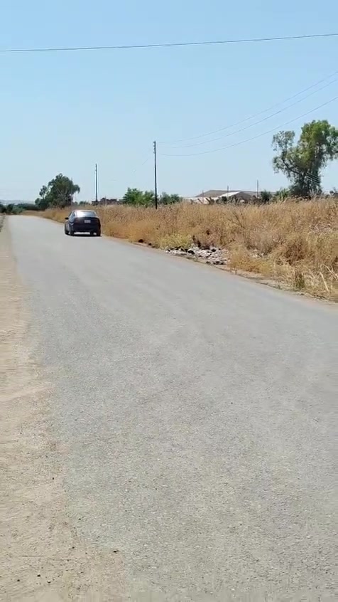 قطعة أرض زراعية للبيع خلف مستشفى الحسين مساحته 1250 متر/سعرها  ١٧ مليون بيها مجال ***********/*********** /////.        ***********/***********
