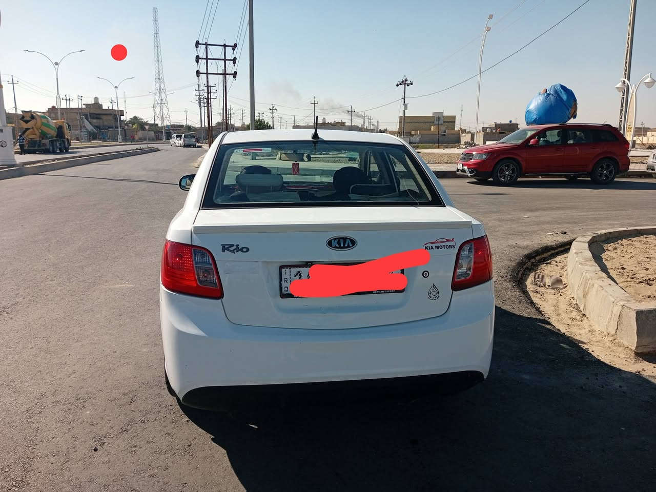 سلام عليكم للبيع كيه ريو 2012 خليجي استخدام شخصي 
محرك 1600 ما مفتوح شرط رقم بصرة بسمي ثاني يوم تحويل مشروع وطني مكفولة من الضربه والتبديل والفتح بيها رش تجميل بالهلال الايمن فقط والباقي مكفول كير مكينه شرط الفحص تبريد ثلج تخم تاير 
السعر 94وبيها مجال لشراي
مكان الناصريه مركز   ***********
