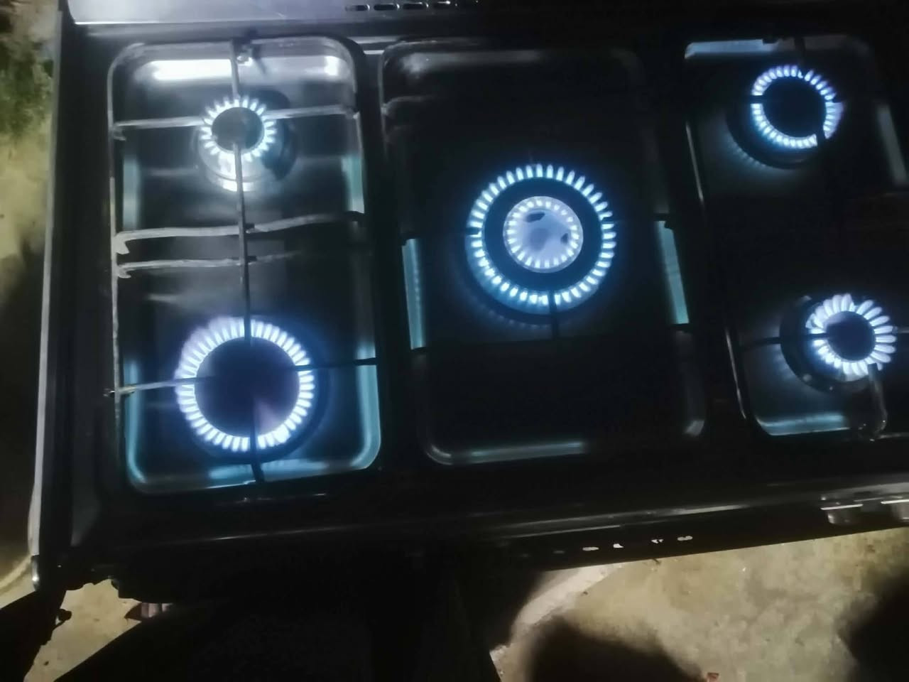 طباخ كريازي مصري باب اول شرط الشغل رقم الهاتف ***********
