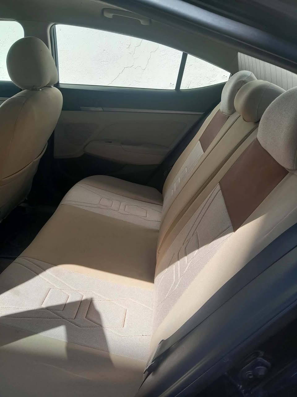 السلام عليكم. للبيع سياره. النتره موديل 17 أمريكي . بدون حادث ليبل واحد   
حداديه كير تبريد تدفئه كله شغل. بس بيه صوت ب المكينه 
السعر 105 وبيه مجال.  مكاني كربلاء المقدسه 
الستفسار  اتصل. ***********
***********
