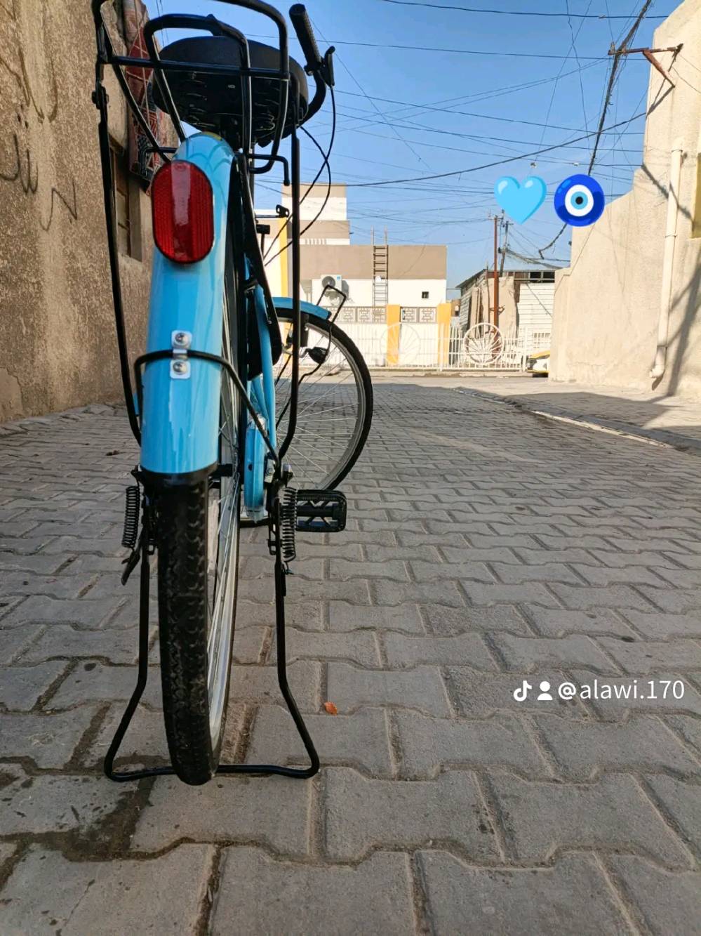 السلام عليكم باسيكل بناتي بالون المميز السمائي 
مواصفات الباسيكل✅
1-لون مميز في السوق 
2-ربمه نازل حاويا والمنطقه تشهد على نضافه الباسيكل 
3- 2021 الباسيكل 
4- بالة ياباني وليس تجاري
5- الغراض مالاته كلهن بلادي مامبدل اي شيء 
6- كفاله عامه الباسيكل مكفول ومنزله ب150
رايدة ب130وبي مجال شراي تعال وتساب مكاني بغداد الجديدة 
موديل2021
بغداد بأي منطقة بالضبط مكان الاستلام؟ وهل تگدر توصل/تسلم بمكان ثاني إذا المشتري من خارج منطقتك؟: 
بغداد الجديدة
البايسكل بيه أي عيوب أو ملاحظات بسيطة؟ مثل خدوش،
خدوش مال حاويا
 
اكو مجال 