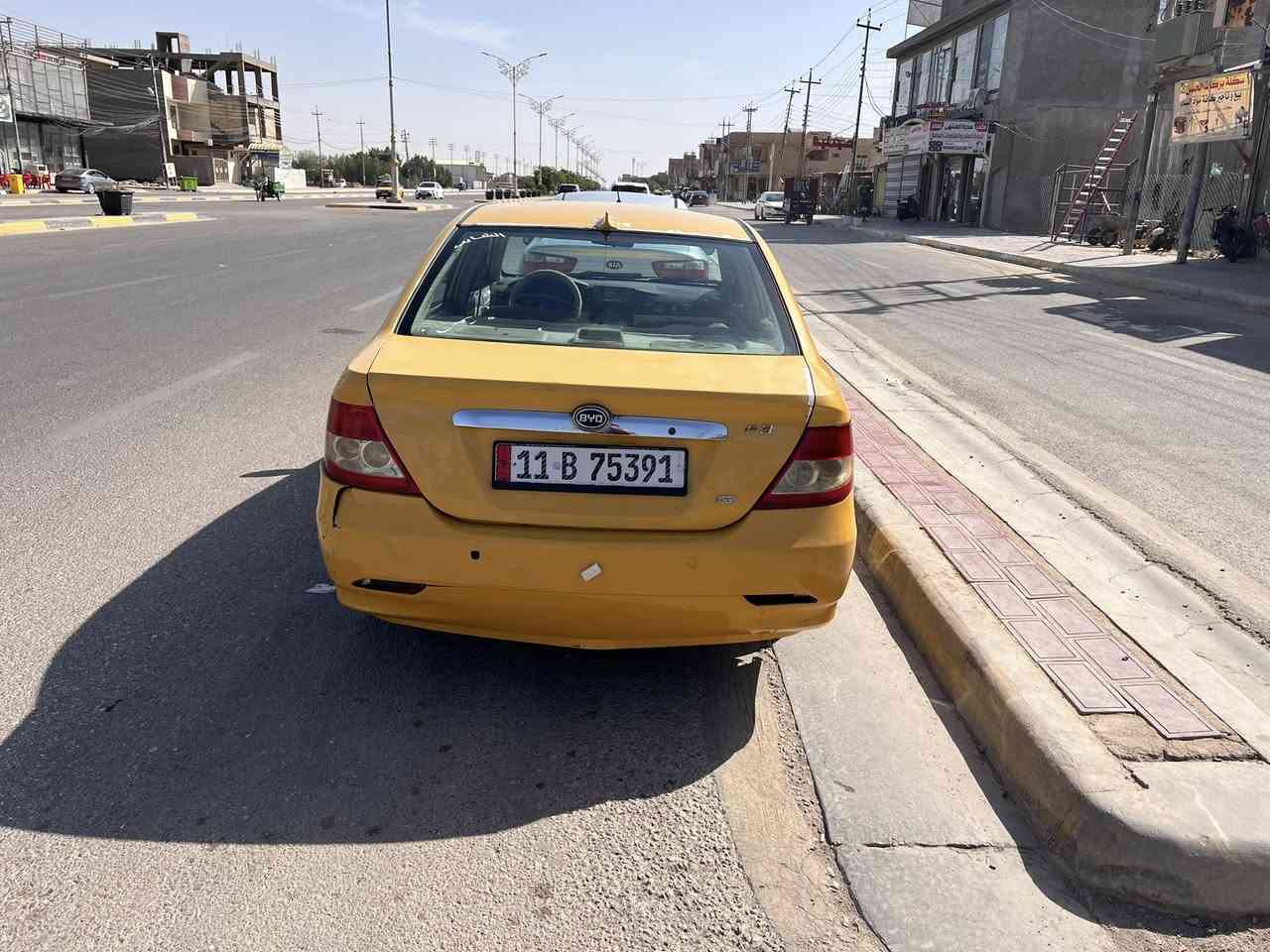 للبيع
موديل 13 سنويه ساقطه سياره (بأسمي) سياره تخبل 
كير ومكينه مكفولات من كلشي تبخير تنقص اي خلل ما بيهن
كير عادي باتري درايمات تخم تاير كلهن جدد حداديه مكفوله جديد 
رقم بغداد دولي
ضربته باب السايق وما مبدله نفسه بيه شويه جرد 
*********** سعر 47

