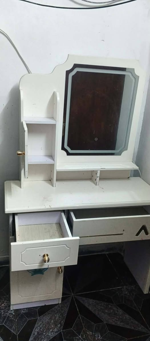 للبيع نظيف ب١٠٠


**إذا كنت صاحب هذا الإعلان وتريد حذفه لأي سبب، رجاءا أرسل رسالة إلى الدعم الفني**