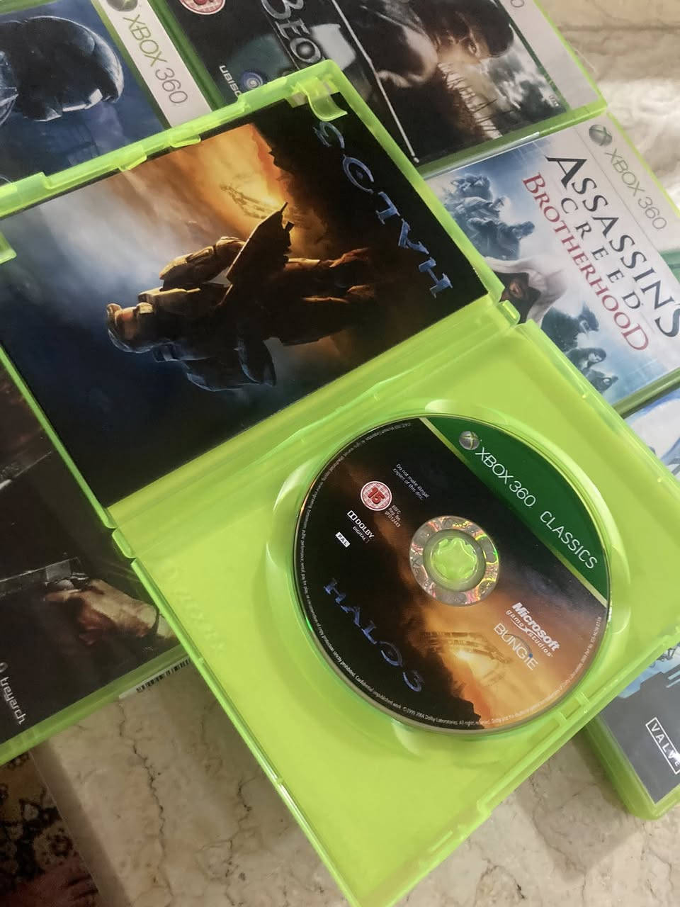 Xbox 360
Xbox original 
Pal 
كاملات مانوال بوستر 
بعض الالعاب سيلد فقط مفتوحه 
للحجز خاص 
واتساب ***********
