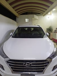 توسان خليجي بصمه  السياره ماشيه ١٠٦  موديل ٢٠ 07716819593