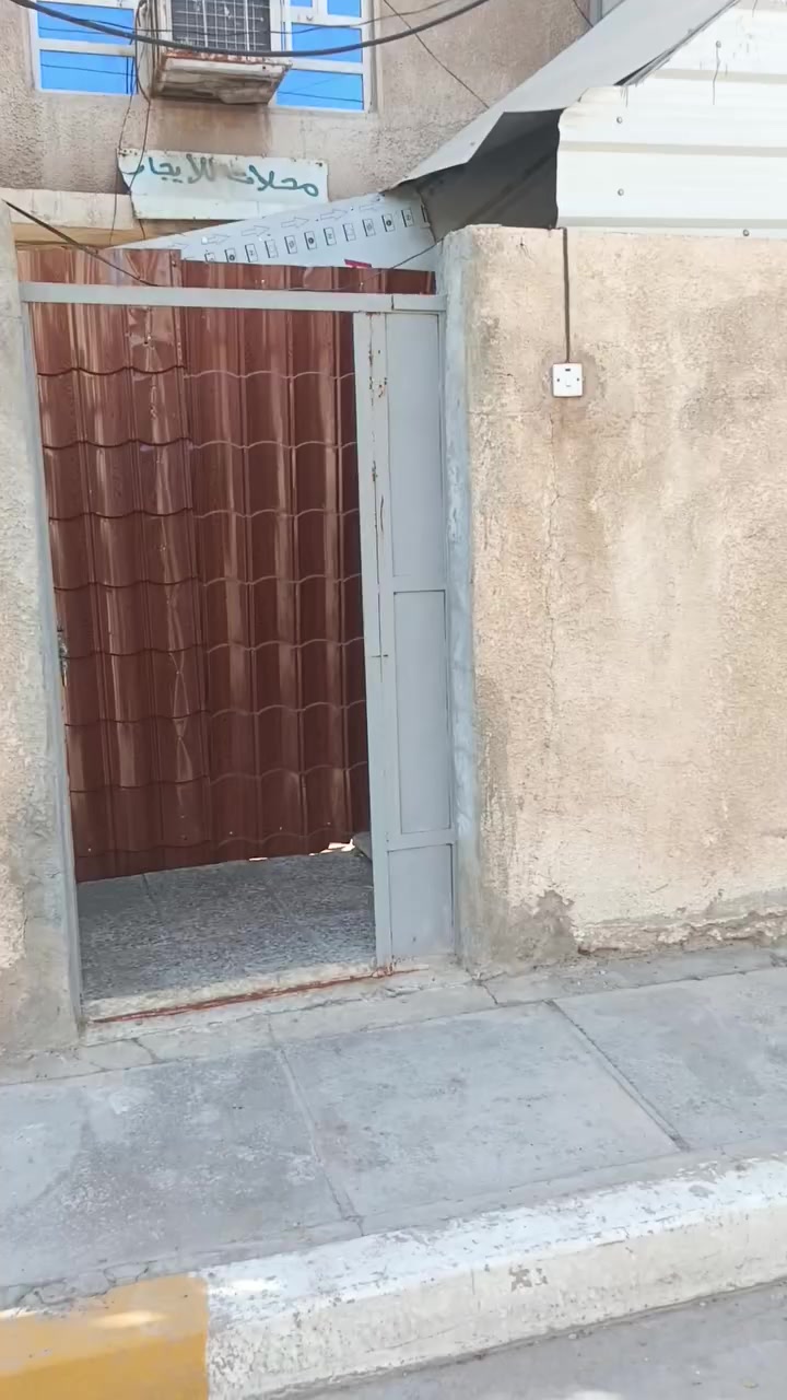 🏫 للإيجار مشتمل طابق ثاني معزول نضيف كلش🏫✅
✅يحتوي على 

1️⃣استقبال 

2️⃣ومطبخ

3️⃣وغرفه نوم 

4️⃣وخدمات

🥇حي البساتين- قرب جامع المرتضى

🔒ايجاره350قفل

كرار الزبيدي

📲***********
