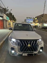 باجيرو حبتور 2010 السعر 120 بيه 3 قطع صبغ جاملغ امامي وبنيد وجاملغ خلف...