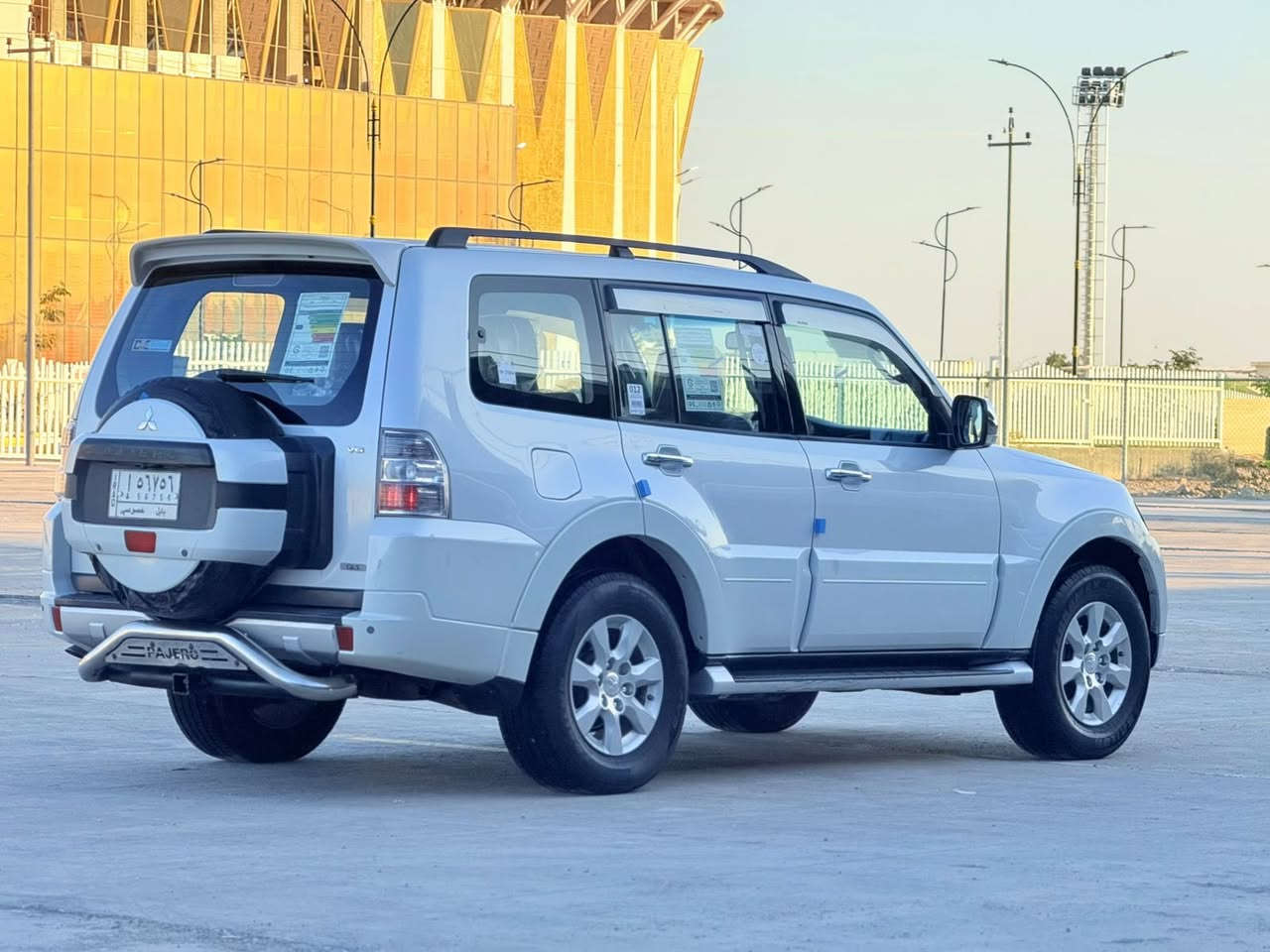 السلام عليكم ورحمة الله وبركاته
باجيرو حبتور 2014 
شركه العامه للسيارات 
فول مواصفات 
فتحه 
شاشه كامره 
بلاجكتورات 
دمام خلفي 
يدات ومري نيكل 
اشاره بالمرايه مرايات شفط 
ويل كب 
محرك ٦ سلندر 
كشنات كهرباء 
٧ راكب مواصفات المعروفه الحبتور 
جاهزه السياره طخم تاير كير ومحرك كفاله حداديه امامي خلفي جديده تراي كلش جديد دواخل على وضع الشركه كهربائيات كلها شغاله تبريد خير من الله 
رقم بابل مشروع وطني وهزه جديده 
السياره بيها صبغ بنيد وهلال الخلفي 
مكاني ذي قار مركز 
السعر 155
رقم الهاتف‭٠٧٨٧ ١١٠ ٥٩٠٨‬
