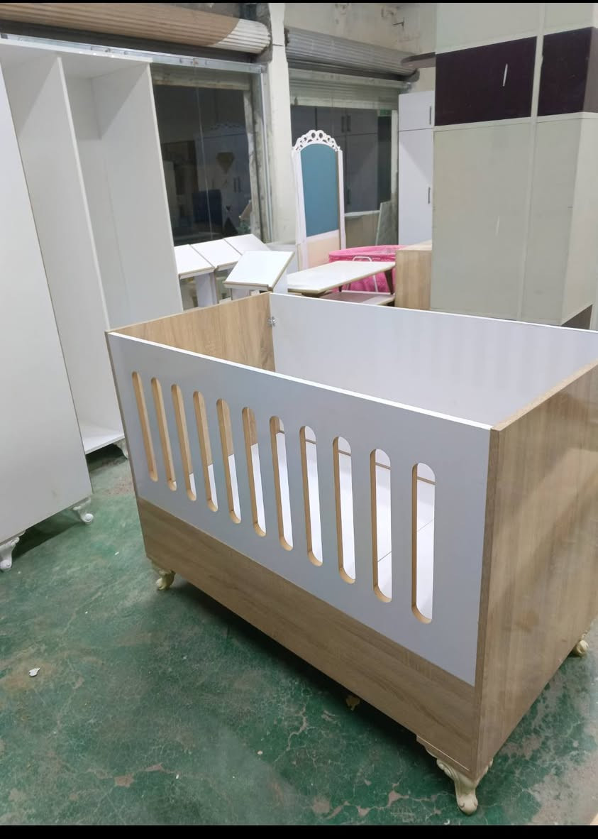 إعلان: تخفيضات "موسم الخير" من أسطة هاشم نجار! 🔨🛋️
تجهيزات منزلك كملت وبأقل الأسعار! بمناسبة شهر شعبان، يقدم لكم محل أسطة هاشم نجار عرضاً خاصاً على كافة المشغولات الخشبية والأثاث.
​لماذا تختارنا؟
✅ خشب عالي الجودة وتصنيع متقن.
✅ أسعار لا تقبل المنافسة (مفرد وجملة).
✅ تشكيلة واسعة تناسب الكبار والصغار.
​المعروضات:
(كناتير، سيسم، ميز تواليت، ميز مكتب ولابتوب، لوكرات إكسسوارات، كومدي، دواليب أحذية، ومستلزمات غرف الأطفال).
​📍 زورونا في موقعنا: كركوك | ساحة الطيران | مقابل عالم الحلويات.
📞 اتصل بنا الآن: ***********
