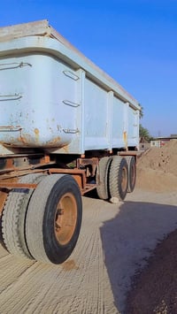 اكتروس • موديل ٢٠٠٠ • قاطر ومقطورة