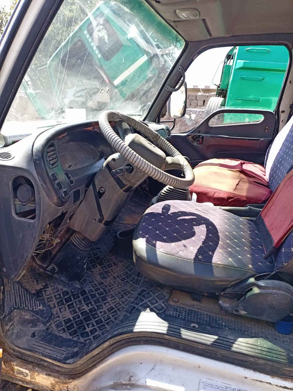 كابسه البيع مكفوله متعهد من كلشي ***********/***********
