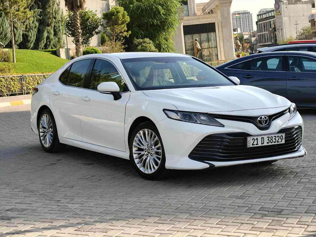 TOYOTA Camry 2020
 مواسەفاتی LE
خلیجی ناو زەرد و تەنها81هەزار ڕۆشتووە
گێڕو مەکینە بە شەرت
تایەی تازە گۆڕاوە 
ڕۆنیگێڕو مەکینەی تازە گۆڕیومە
سەنەوی بەسەرچووە 
یەک پەڵە بۆیاخی هەیە ساردو شوختی نییە
هەمووگیانی لەسەر دەقی شەریکە ماوەتەوە
گاعی بیلاد ڕانەخراوە
ماڵی دۆسته سەیارەی ماڵە
تەبیرید مەرکەزی و برێک بەسمەو ئۆتۆ هۆڵد
سیعر199$
***********
*********** السليمانية, العراق
