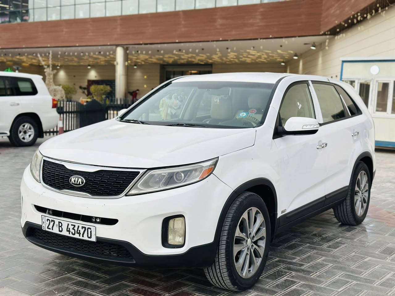 السلام عليكم سياره سورنتو 2015 امريكي حادثه جاملغ وبنيد بلا ضرر عابر رقم ذي قار الدولي سياره جديده كلش مكينه وكير شرط محرك 4 استندر 5 راكب مكان سياره السماوه مركز السعر 124 وبيه مجال رقم موبايل ***********
