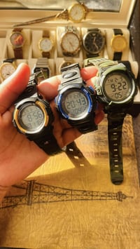 ساعات الكتروني • ١١ قطعة • ويه توصيل