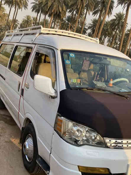 جنبي  كفاله عامه H1 للبيع او مراوس كوستر قديم سياره بسمي مصفره من كلشي سياره بلادي السعر 90 مجال قليل 
***********
