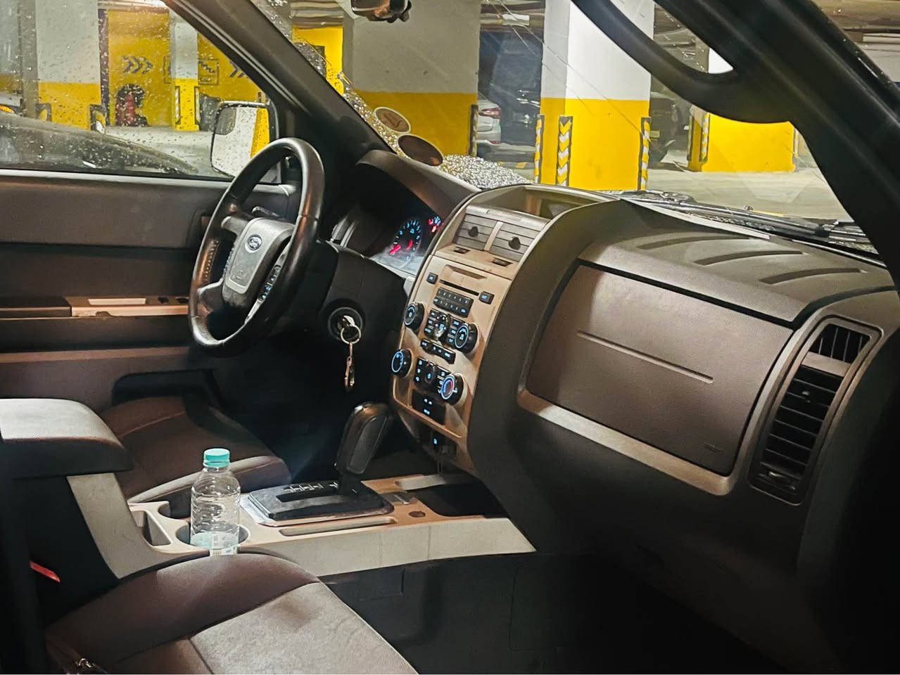 للبيع فقط …

النوع : فورد اسكيب 
موديل : 2012 / 4x4 
محرك : 6 سلندر 
المسافة المقطوعة : 167,000 كيلو متر
الحالة : وارد امريكي ( بونيد صبغ ) 
            صورة السونار مرفقة مع صور السيارة

مكان السيارة : سليمانية

السعر : 9,800$

رقم سليمانية بشرط التحويل والغرامة
للتواصل او لمزيد من المعلومات

***********
*********** أربيل, العراق
