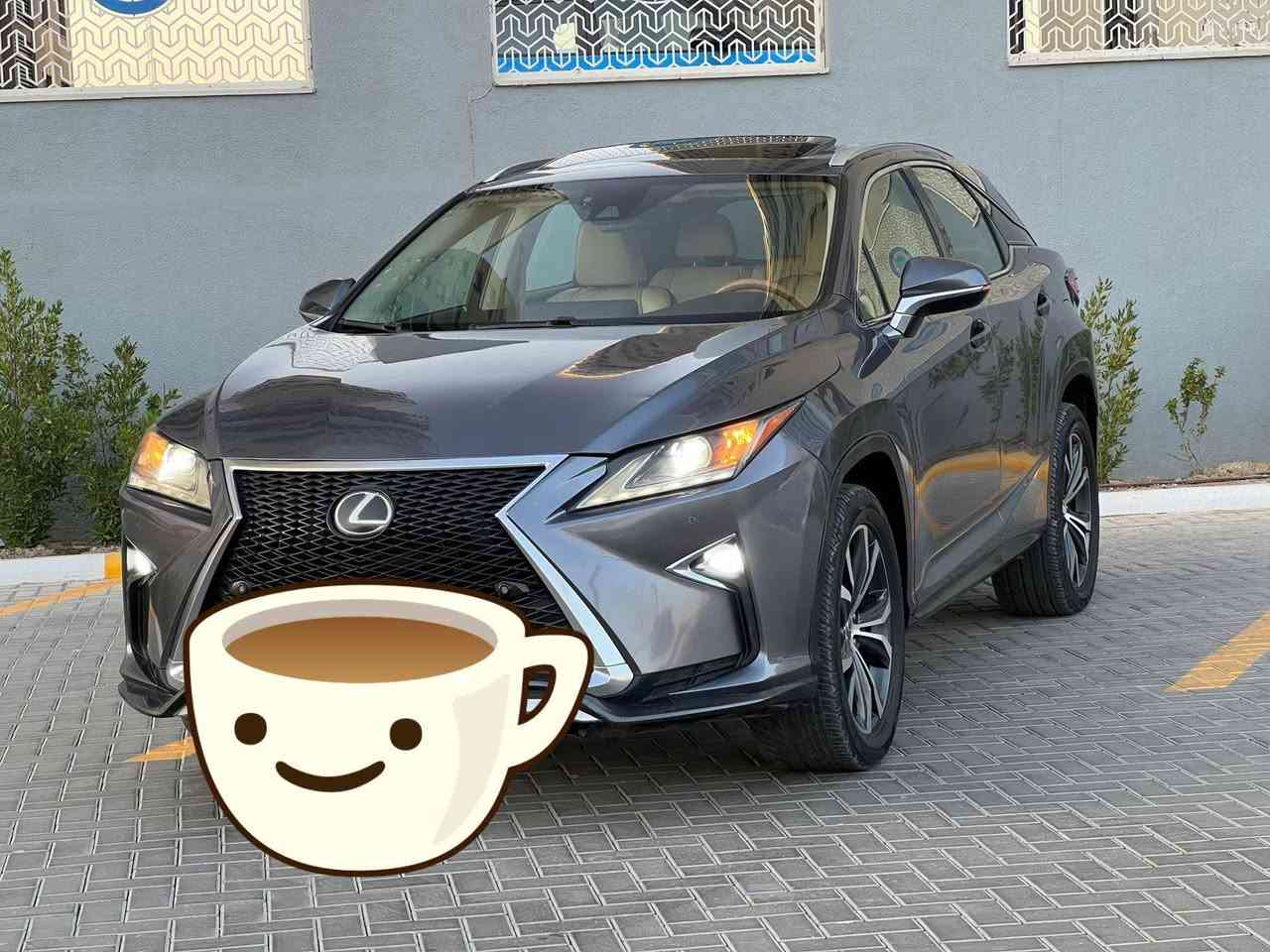 السلام عليكم 
لكزز موديل ١٧ 
رقم اربيل جديد هزة جديدة لل ٣١ بسمي تريد وكالة تريد تحويل 
فول مواصفات للاخير 
لكزز RX350 امريكي 
الحادث جاملوغ فقط بدون دواخل بدون ارباك صور الحادث موجودات 
بدون دواخل بدون ارباك 
السعر ٢٦٥ وبيه مجال 
👆***********
