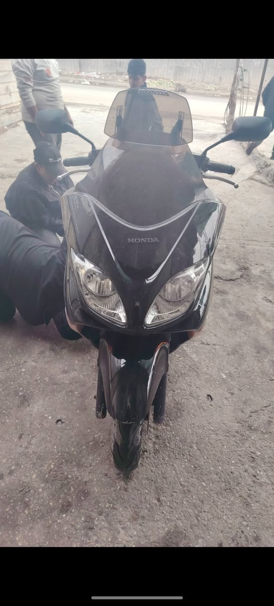 السلام عليكم فورزه 08 كفاله
مابيها اي نقص جديده كلش شلعه ومعدل 140
سعرها 1100 مكان كراده بارك السعدون ***********
