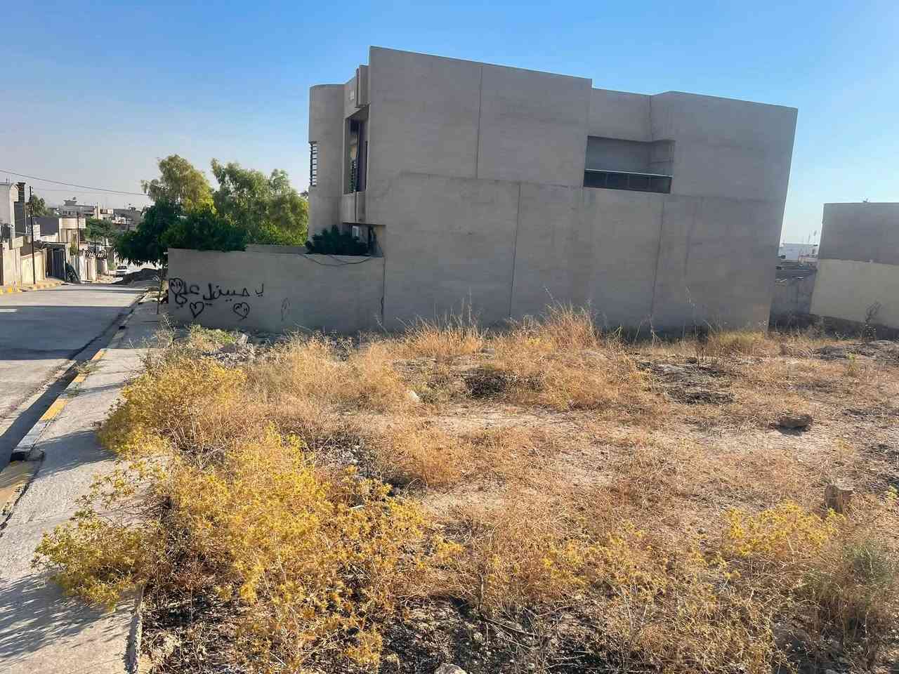 قطعة أرض سكنية رقم القطعه 57/ 478شريعة السراي  ”للبيع، مساحة262م، واجه ١٢ونص بموقع راقي ومميز داخل حي مخدوم بالكامل 🌟
قريبة من المدارس، الكهرباء والماء.
منطقة هادئة للاستفسار اكتر التواصل خاص او اتصال على الارقام 
***********كورك 
***********اسيا 
موقع مكتب السيد للعقار دورة القلعه
