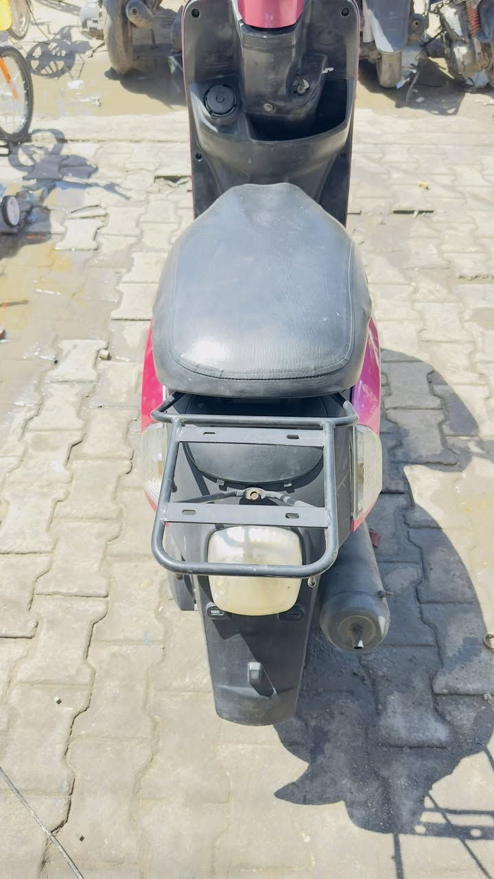 ماكس بوليسي دراجه بلاديه كفاله من فتح كله بلاديه العنوان نجف حي العسكري قرب مطعم ابو عقيل اتصال ***********
