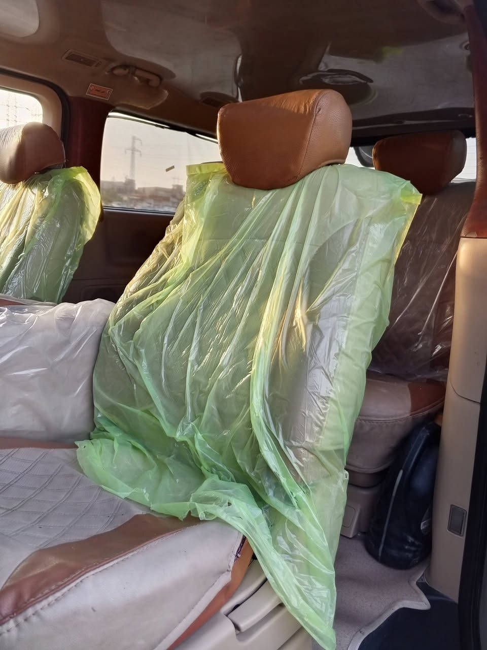 السلام عليكم 
استاركس للبيع موديل 2014 مكفوله لون أبيض🚐 
امحور امسكر سبلاين 12 مكينة كير اكسن حالته خير من الله 
رقم دولي واسط سنويه جديدة تنتهي في سنة 2029 خط و بحث سعر 165 وبيها مجال للشراي و تحويل ثاني يوم 
مكاني واسط كوت 
هذه رقمي *********** وبيه واتساب
