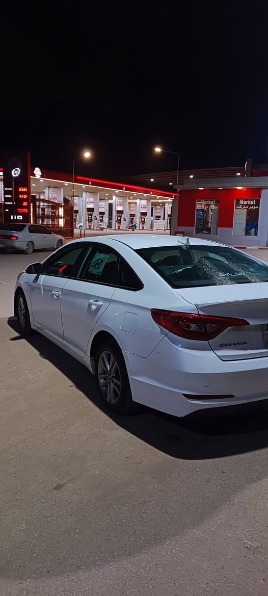 سلام عليكم.      للبيع فقط.      بدون مراوس
سوناتا 2016 وارد امريكي اربيل   وكالة تحويل 
ماكو اي مشكلة    بيها قطعتين بدون دواخل  والباقي كفاله عامه كير مكينه حداديه تبريد كفاله 
السعر 110وبيها مجال حك الجيه مكان السياره نجف للستفسار رقم الهاتف ***********
