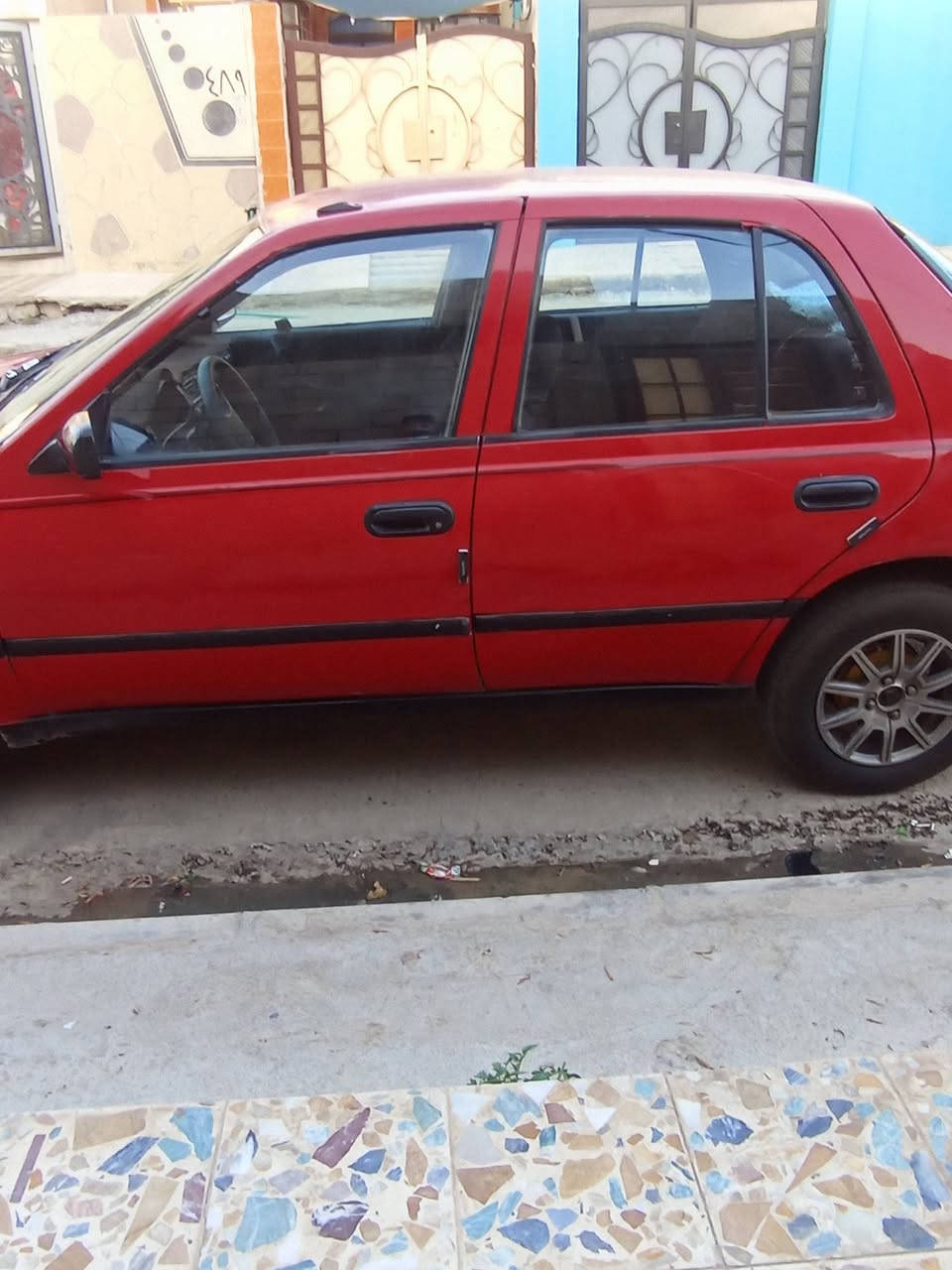 نيسان صني موديل92 كير محرك خير من الله اذا تريد تعال عل خاص
