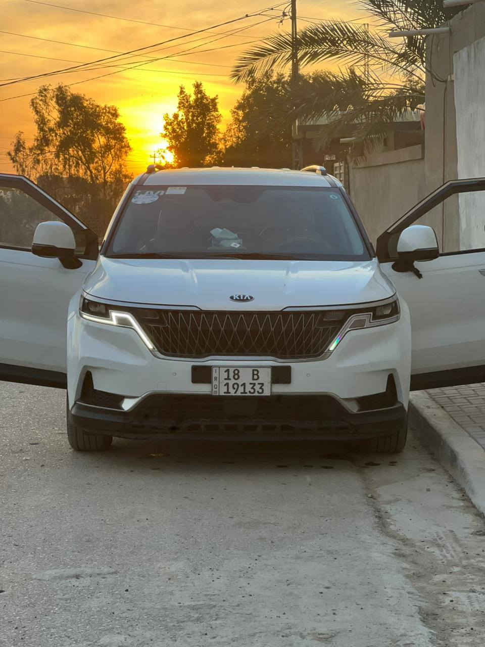 سلام عليكم كيا كرنفال خليجي للبيع 
موديل 2023 السياره ماشيه 24 الف سياره مكفوله كفاله عامه  و عامه السياره بانزين غاز بلادي السياره فول مواصفات 10 راكب 
السعر 295 وبيها مجال
مكاني الديوانية للاستفسار ***********
