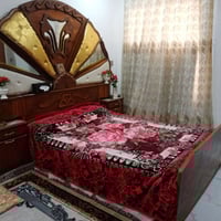 غرفة نوم • خشب ثقيل • مجمع عين العراق