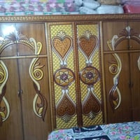 غرفة نوم • مستعملة • أضرار بسيطة