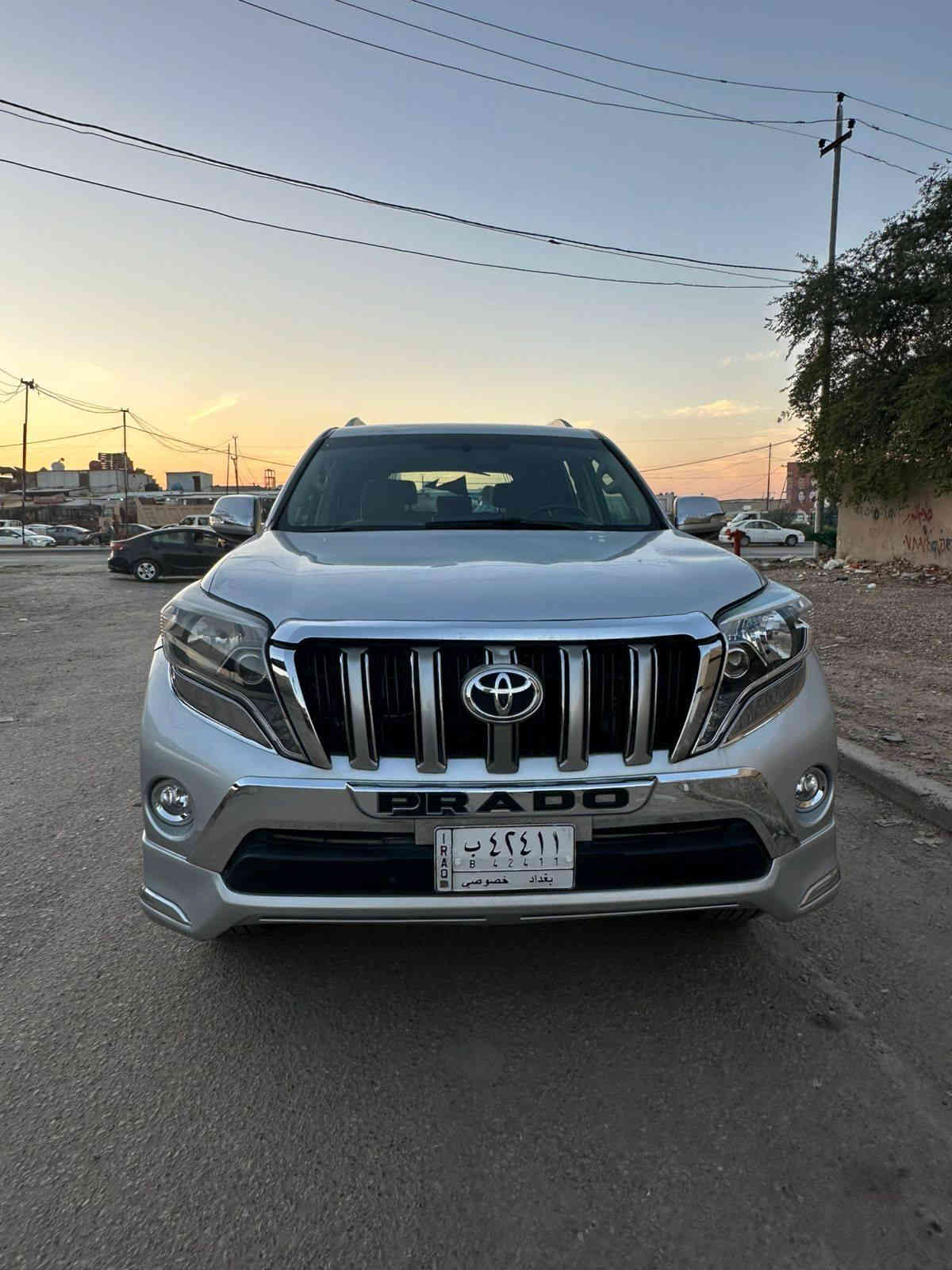 مستعجل على البيع وماكو هيج سعر
لاندكروز برادو 
السونار مرفق بلصور 
👇👇 وتفاصيلها 👇👇
            رقم بغداد 
           موديل ٢٠١٠ محدث ١٨
          ٤سلندر ٢٧٠٠ 
              كير اوتو 
             تخم تاير 
          تبريد شغال ثلج 
محرك وكير وحداديه خير من الله 
السيارة بيهه إضافة شاشة حجم كبير   وبصمه ونظام تشغيل عن بعد 
مكان السيارة العامرية شارع المنظمه 
     السعر ١٨٨ ورقه والشراي يدلل  
***********
***********
