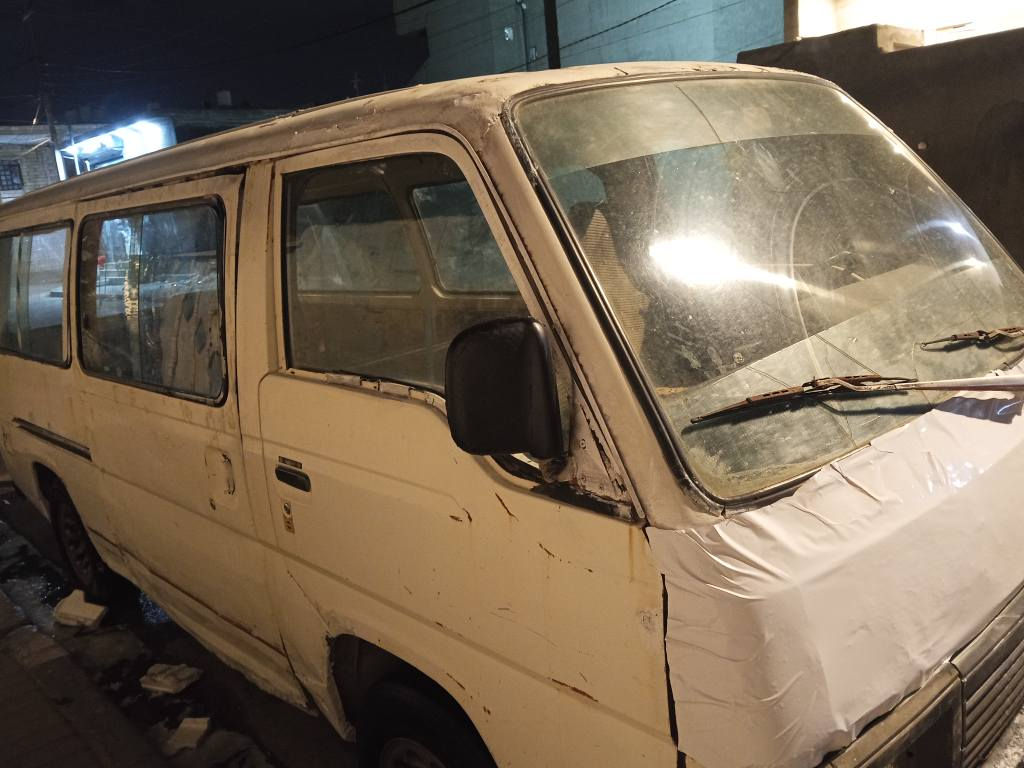 يا الله السلام عليكم سياره البيع كيه الموديل 1993مكينه وكير ونجي خير من الله حداد حلوه كهربائية نص ونص يشتقلن سياره خير من الله عوزه ترتيب العلوان البصرة حي المهندسين السعر 18وبيه مجال رقم الهاتف *********** البصرة, العراق
