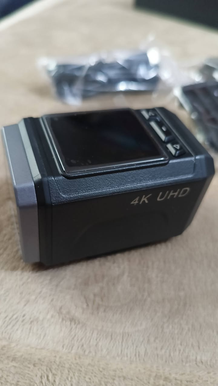 كامرة مغامرات بدقة 4K
مقاومة للماء والغبار 
بطاريه شحن تايب سي 
تسجيل صوت واضح جدا 
تطبيق ربط على الموبايل  واي فاي 
زاوية واسعة 180 درجه 
رام 64 گيگا 
باقي التفاصيل في الصور 
التفيده ينطي بيها سعر


**إذا كنت صاحب هذا الإعلان وتريد حذفه لأي سبب، رجاءا أرسل رسالة إلى الدعم الفني**