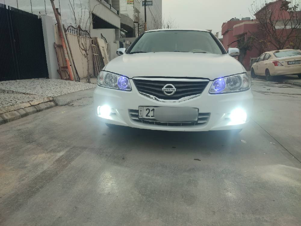 ***********   &&&& ***********
نیسان سەنی یابانی   2010  تۆماتیک و سپی بەفری
هەزەوسەنەوی تازەیە  تا 2027 مانگی5  بە ناو خۆمەوەیە
چوارجام کارەبا و کەلە و کۆنترۆل و عەینەکە
شاشە ئایپادو کامێرەیە  و ئاوێنە کارەباو ناو فۆرمیکایە
مەکینە ڕەشی سۆپەرە
گێڕو مەکینەی نە کراوەتەوە بە شەرتی دەفیتەر  
دووپارچە و پەڵەیەک بۆیاخ  بە بێ هیچ ناوگرتنێ  
پێش و دوای کەپسەو چە کوشی پێوەنی یە 
چوارتایە و ویلی لۆک لۆکی لەژێردایە
سەیارەکە نموونەیە و چرکەی تێدانی یە
سعر/97$مجالێ تێدایە   شوێن/شارەزوور-زەڕایەن
ژ.م/***********   &&&&      *********** السليمانية, العراق
