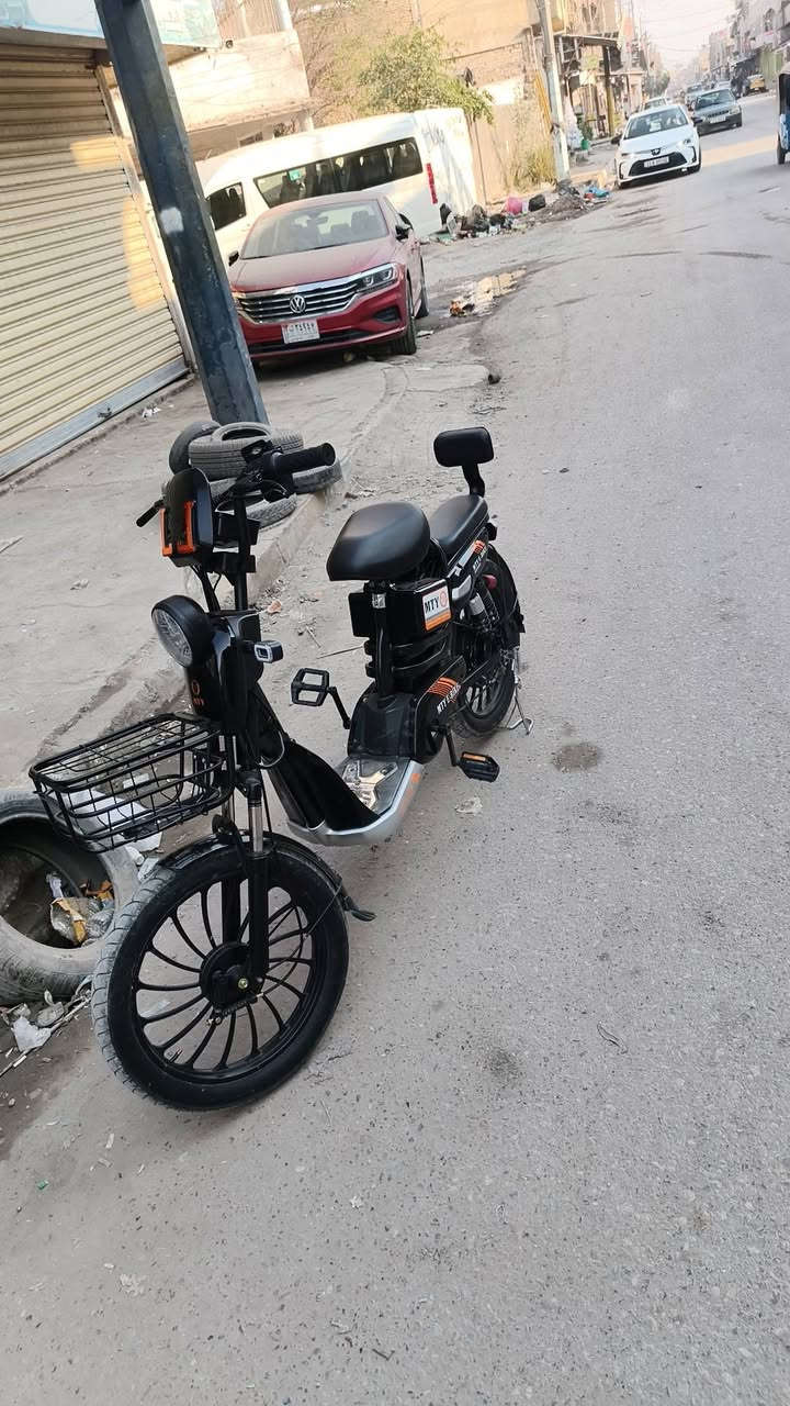 دراجه شحن نضيفه كارتونه للبيع هذا رقمي***********
