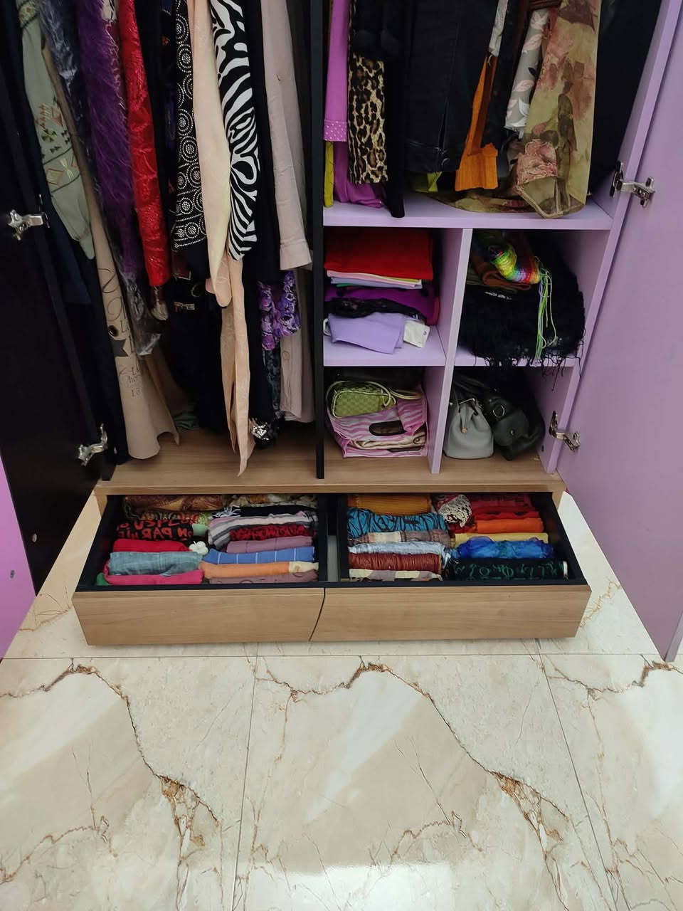 اغراض للبيع عنوان نجف 
@إشارة


**إذا كنت صاحب هذا الإعلان وتريد حذفه لأي سبب، رجاءا أرسل رسالة إلى الدعم الفني**