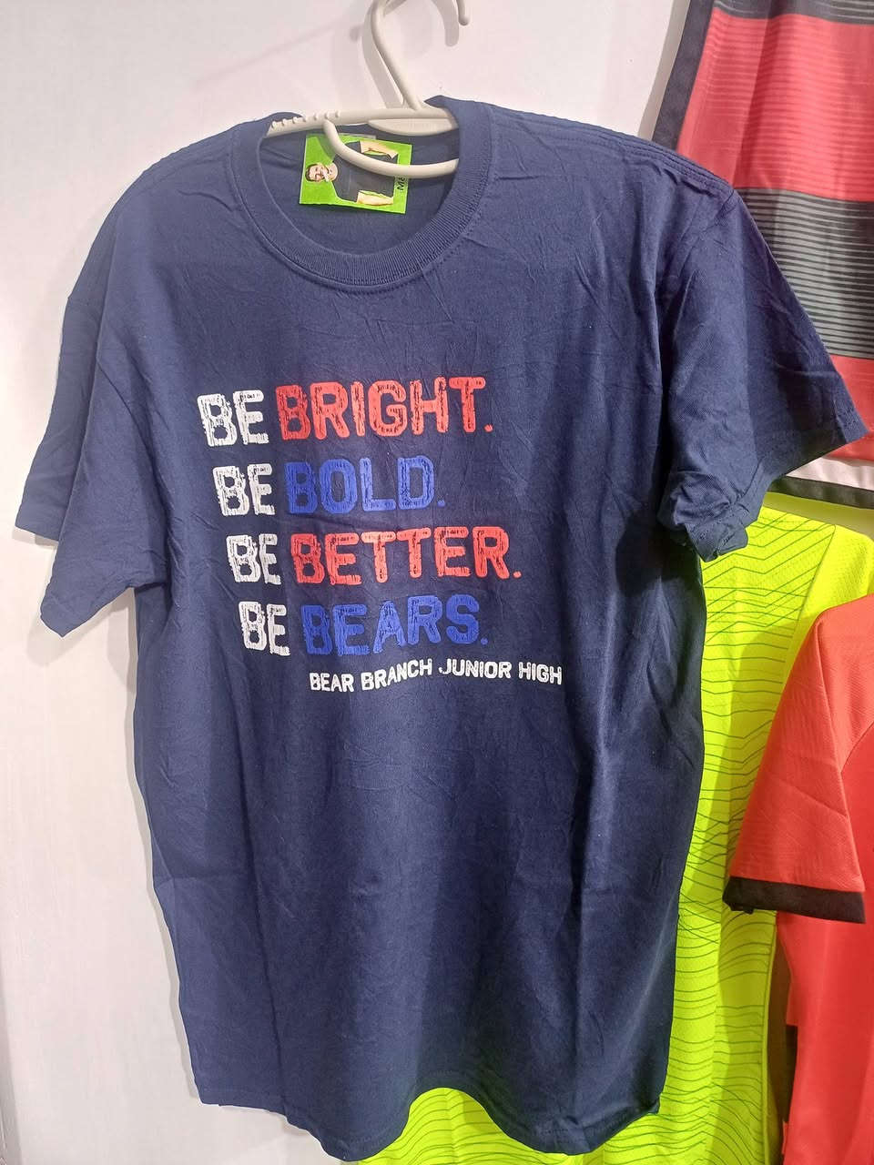 القطعه ب3

حي الامير - مقابل مكتبه استاذ صادق

نهايه الفرع الي مقابل جسر مال سيد خلف
وتاخذ ع ايدك اليمنى مسافه بيتين

رمضان متواجد بس،بليل من 7 ونص لحد 10 ونص

باقي الايام متواجد الصبح وبليل


**إذا كنت صاحب هذا الإعلان وتريد حذفه لأي سبب، رجاءا أرسل رسالة إلى الدعم الفني**