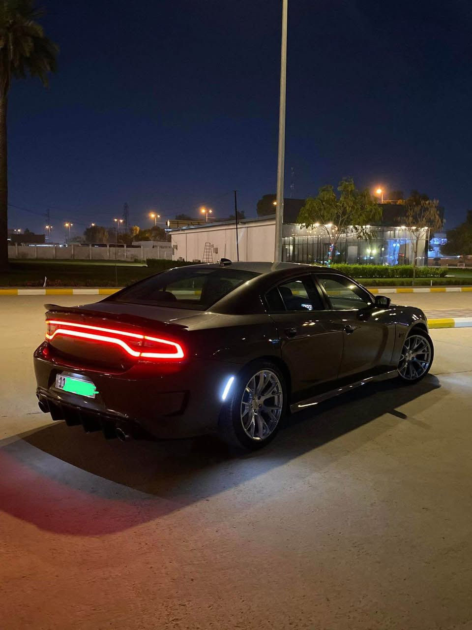 السلام عليكم 
دوج جارجر ٢٠٢٢ 
رقم بغداد باسمي ماشيه ٣١ ارتي سوبر تراك باك
مكينه كير اكسل كفاله تخم تاير نكسن تو سايز تو ويل حادث طخات بسيطه صور الحادث مرفقه السياره جديده جداً وبيها ريحة الشركه عنواني بغداد السعر ٢١٥
للاستفسار 
***********
او 
*********** بغداد, العراق
