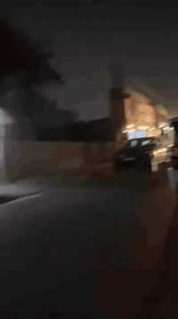 سلام عليكم براد عفريت ايطالي اربع فحمات لبيع
اسطب بتره Stop لبيع شراي يتصل ***********
