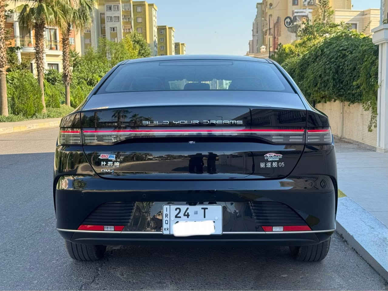 ***********
BYD ديستروي 2025 
‎المواصفات 
‎شاشة متحركة
 حساسات 
كاميرا خلفية
 مثبت سرعة 
كشنات جلد رياضي 
كير ماوس 
اوتو هولد 
لد امامي خلفي 
لايتات زنون  
انظمة قيادة
 وباقي المواصفات 
‎مكان السياره دهوك 
‎السعر 135 ورقه بي مجال دهوك, العراق
