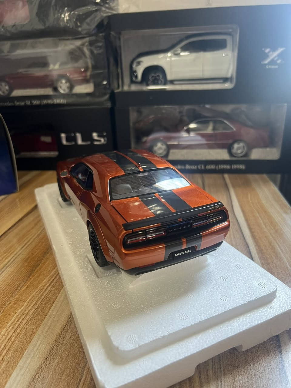 مساء الخير اصدقائي
1/18 
Autoart
Dodge challenger srt hellcat 
مشمشي 
السعر 240$


**إذا كنت صاحب هذا الإعلان وتريد حذفه لأي سبب، رجاءا أرسل رسالة إلى الدعم الفني**