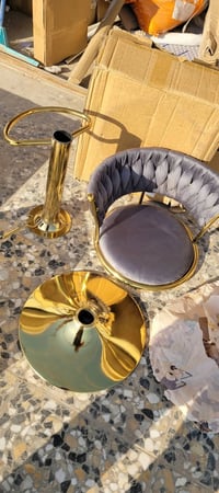 كرسي • أثاث بيت • للبيع