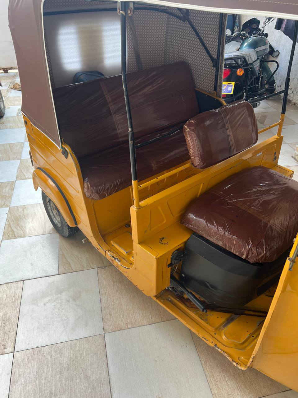 سلام عليكم
20رقم كربلاء كفاله عامه 
بيها بس لفد مضح بل صوره
خاص مقفول ***********
