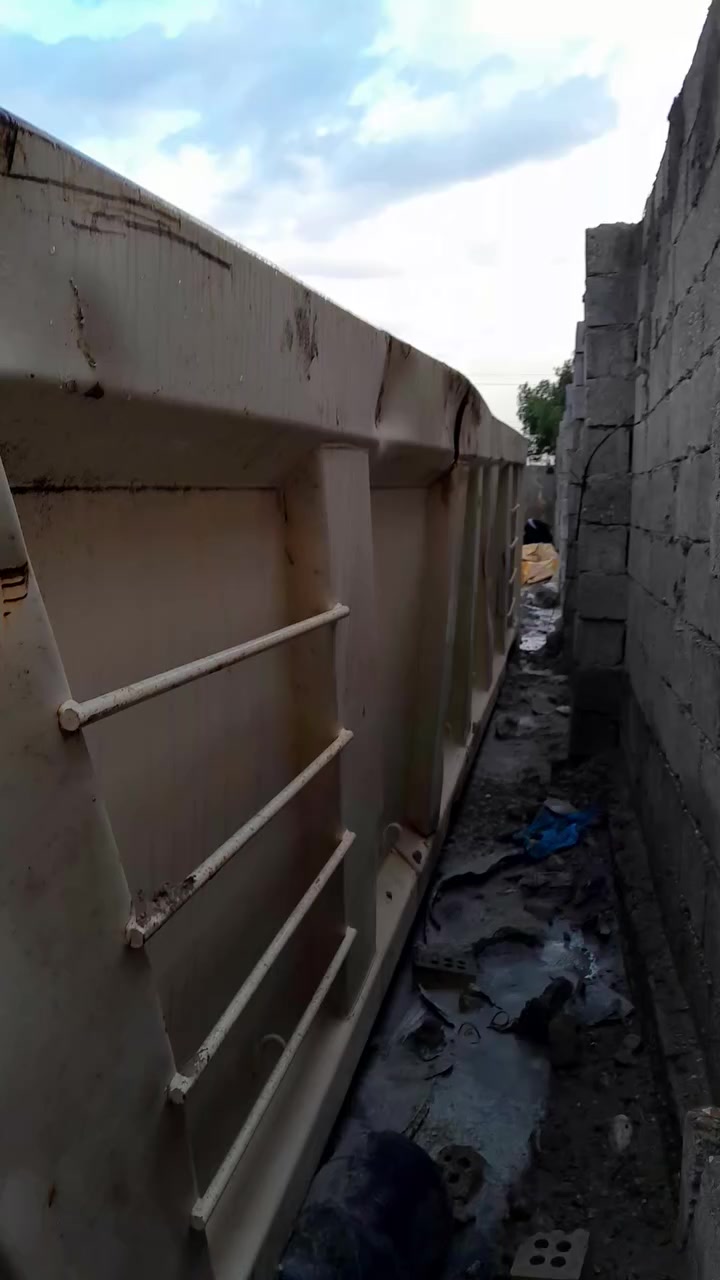 السلام عليكم نساف ناصر احمد للبيع موديل ٢٠٠٩مكان بغداد جرف النداف ***********و***********
