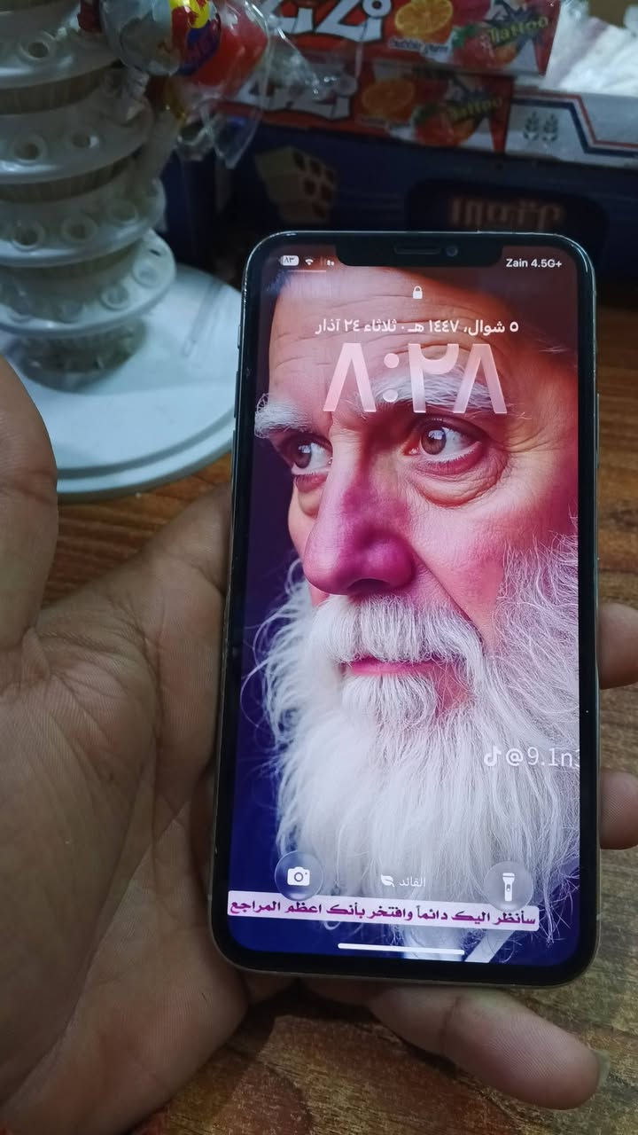 سلام عليكم شباب 11 برو ماكس لون ابيض ذاكره 64 بطاريه 86 بلاديه تلفون نضيف مستبدله شاشه  تلفون كل خلل مابيه عل فحص البيع او مراوس سعر 275 وبي مجال مكاني بغداد البياع حي تراث ***********
