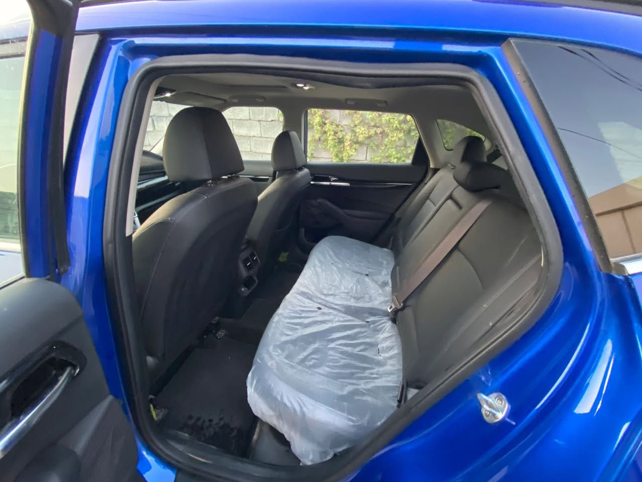 كيا سليتوس امريكي ٢٠٢٢  ماشيه ١٣٣ الف .
فول مواصفات حادثها مثل مابين بلصوره  

محرك 2000 دوش 

كير  at 

فتحة - بصمة - تشغيل عن بعد -٣ انظمة قيادة - مانع انزلاق - حساسات - كامرة دوارة - تبريد قطعتين - ٥ ويل كب - شاشة اعطال - شاشة متصة مع الدشبول 

وبعد بيها مواصفات 

المكان ديالى 
السعر ١٦٥ ورقه وبيها مجال 
للاستفسار  الاتصال 
***********
