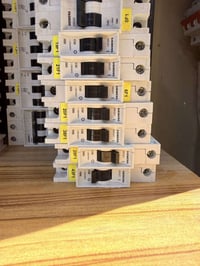 جوزات مفرده -مزدوجه-ثلاثيه  سيمنز اصلي  6 أمبير —٦٣ أمبير  كميه محدوده...