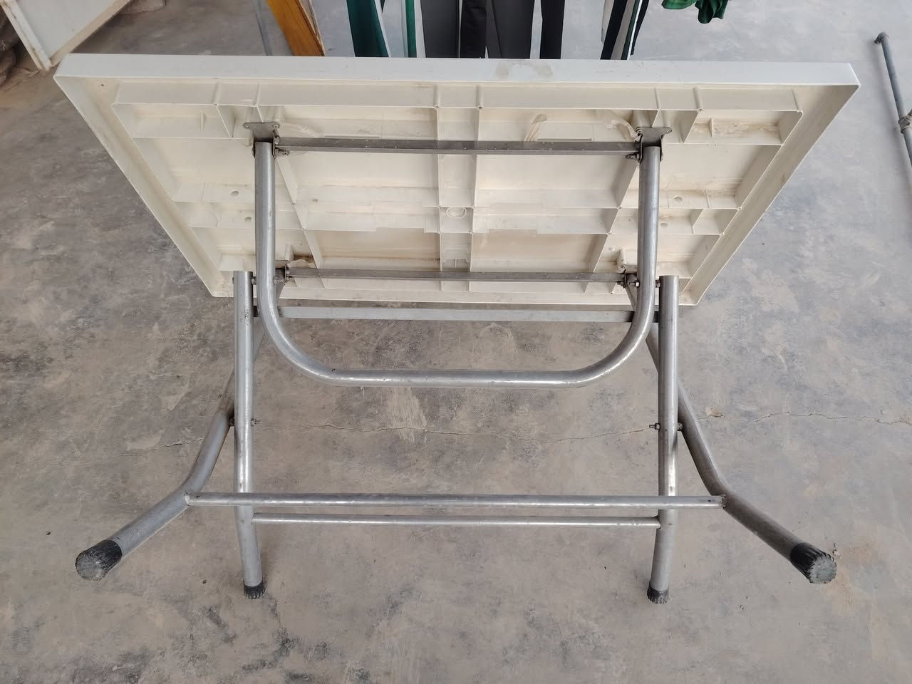 سلام عليكم عندي ميوزه ٦ للبيع لمحتاجهن يخابرني ***********  أو *********** مكانهن بغداد نظيفات حيل الله شاهد لاسيا بي وتساب قياسهن ٧٠ في ١٢٠
