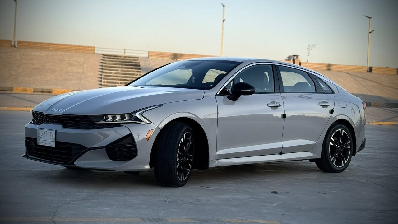 السلام عليكم
كي فايف جي تي لاين  22 بدون بنوراما وارد امريكي 
لون اسمنتي السيارة كلين مكفولة دعامية خلفية صبغ فقط  
رقم بغداد تحويل مباشر السعر 205$  كل التفاصيل مرفقة بالصور
 
للتواصل ***********
