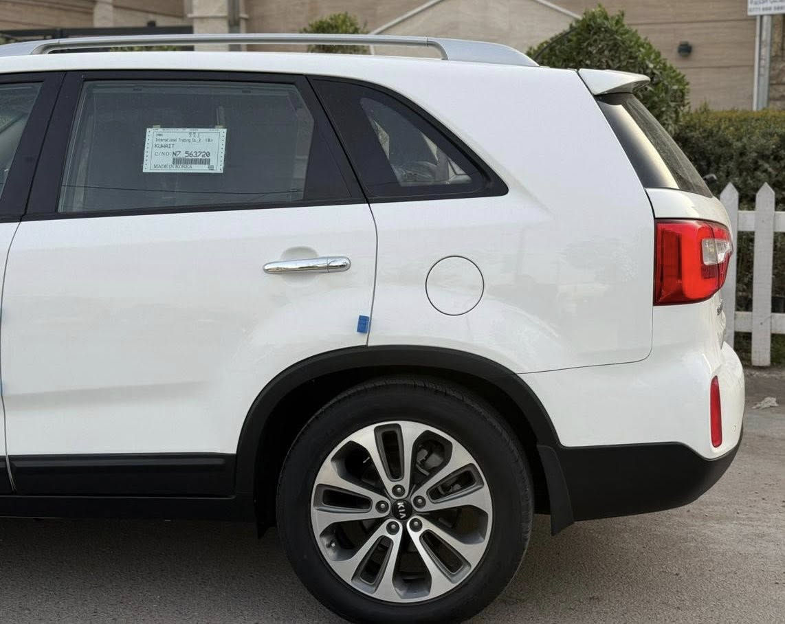 اللهم صل على محمد وال محمد
بيع فقط ونقدا 
للبيع كيا سورنتو استيراد الشركه الدوليه العراقيه خليجي ع ايدي من شركه ماخذها زيرو بوقتها 2015  وضليت محافظ عليها عندي وعلى ايد وحده 
ماشيه 34 الف حقيقي ع ايدي  سنويه جديده رقم دولي جديد بسمي شخصيا بغداد  
مواصفات سياره ٦ سلندر ٧ راكب ٣ قطع تبريد كراسي كهرباء وجلد كامرا خلفيه حساسات اماميه وخلفيه شاشه وسطيه لد امامي وخلفي تبريد بيانو مري شفط اشاير بالمري داخل صاج وبعد بيهه هواي مواصفات شرط محرك حجم ٣٥٠٠ سياره ع وضع شركه 
جديده جدا كفاله عامه من ضربه وصبغ وبارد سياره وضع الشركه 
ونضيفه جدا احلى من صور سبير منازل كتلوكات الشركه بيهه للاستفسار 
***********
مكاني بغداد 
الشراي يتصل ويدلل
